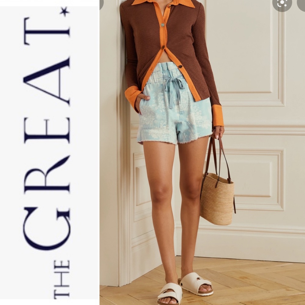 The Great The Midland Frayed Shorts in Blue Floral 2